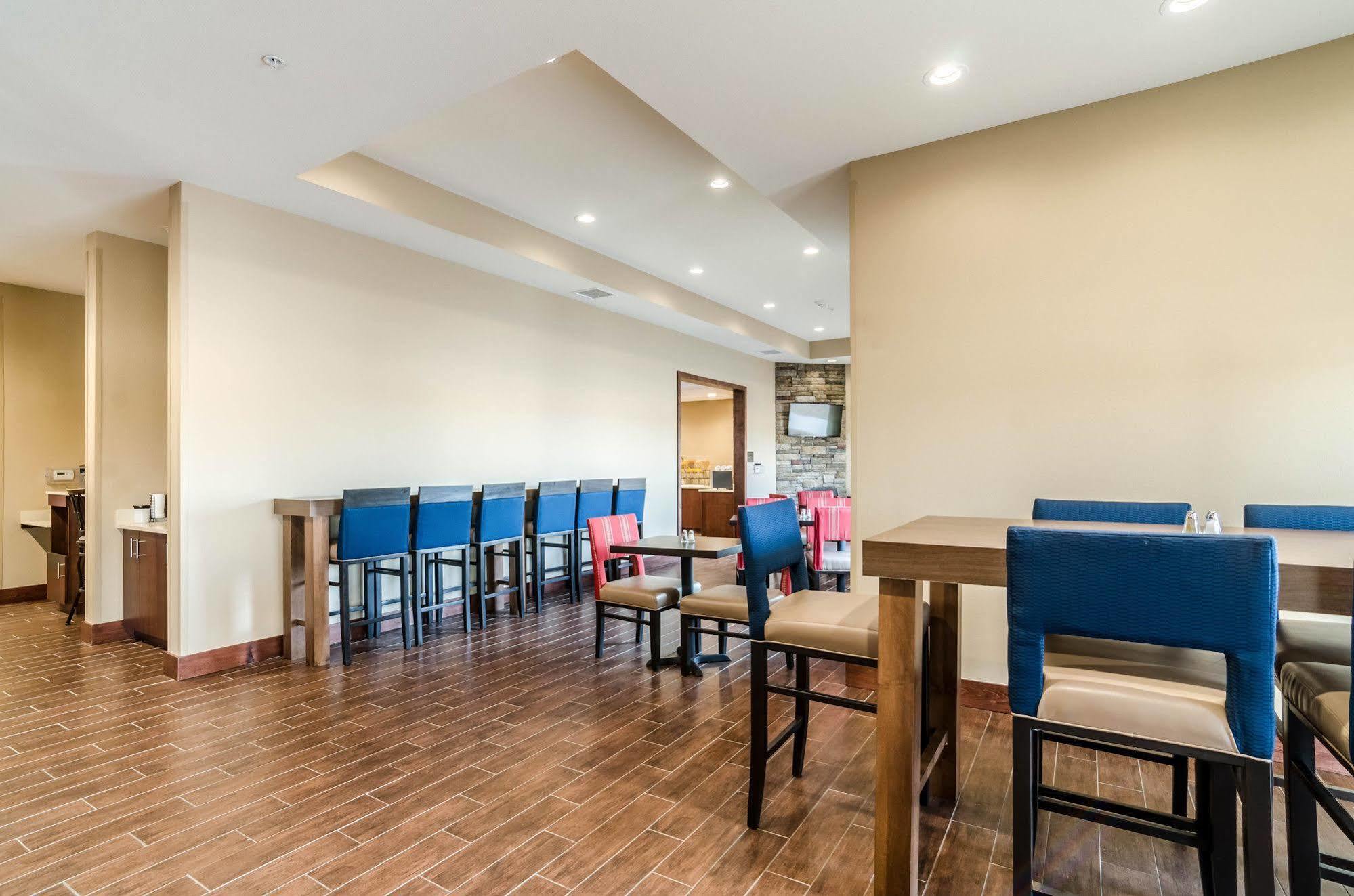 Comfort Inn & Suites Augusta Luaran gambar